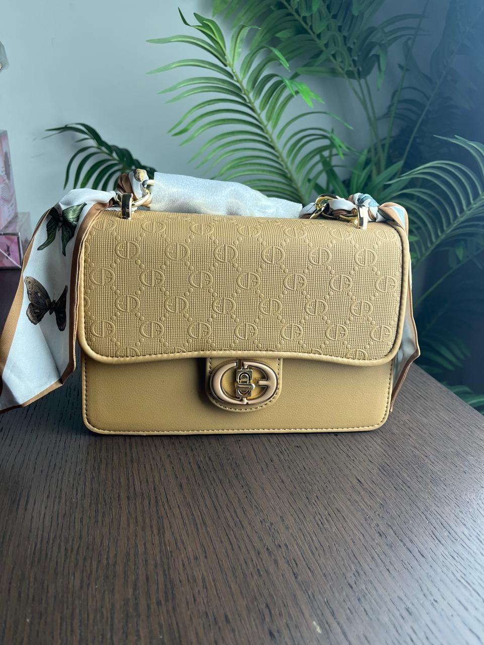 Canarlisa Luxury HandBag (Black, Green, Pink, Beige, Brown and Khaki Colors) ST132